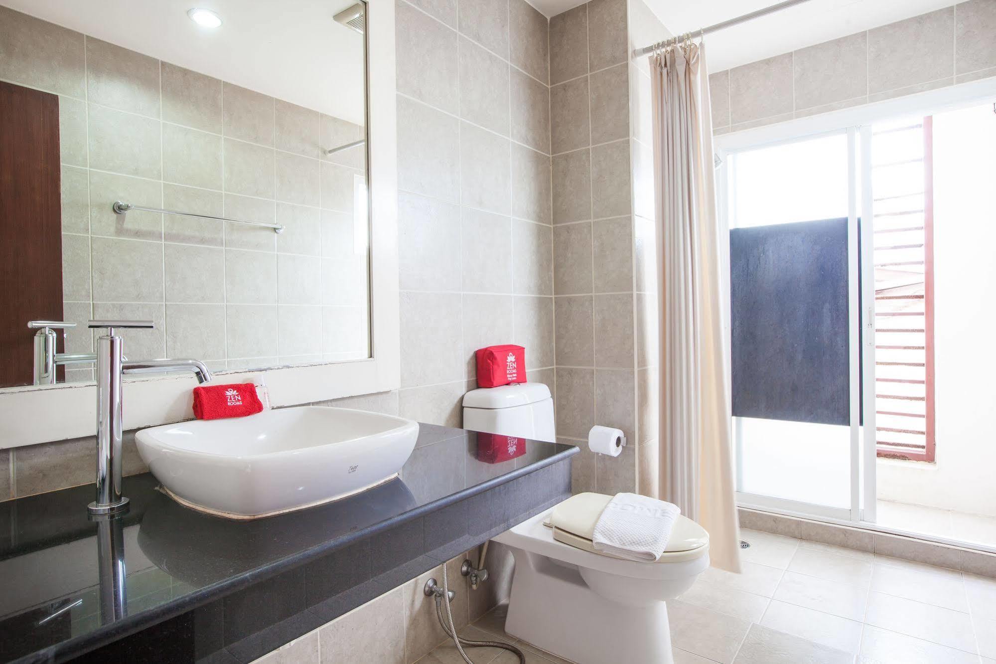 Zen Rooms Chaofa East Road Rawai Luaran gambar